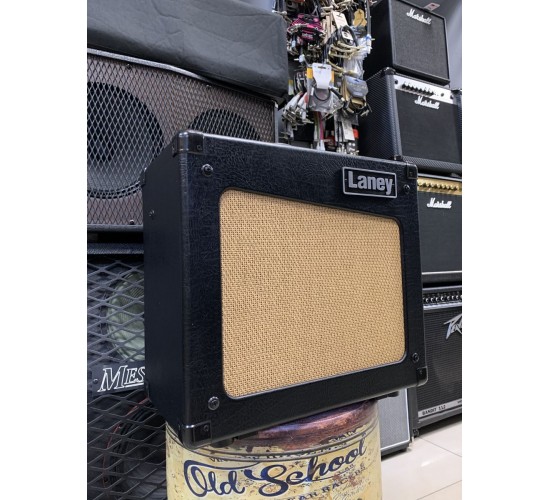 Laney CUB12R Гитарный ламповый комбоусилитель, 15 Вт, питание 110V USED