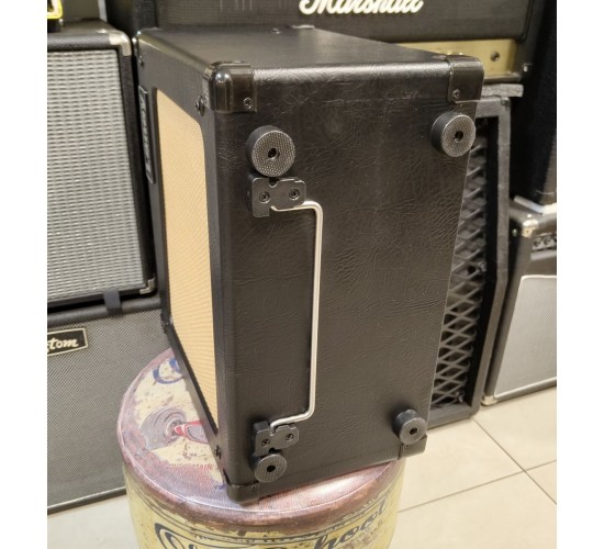 Laney CUB12R Гитарный ламповый комбо, 15 Вт USED