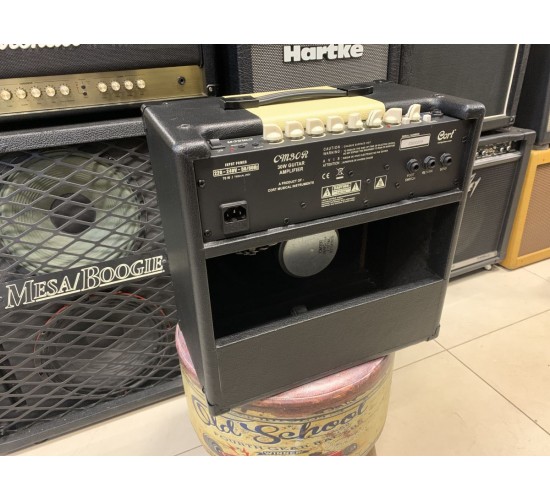 Cort CM30R BK гитарный комбоусилитель, черный, 30Вт USED