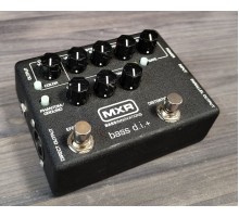 MXR M80 bass d.i.+ басовая педаль - преамп + дисторшн USED