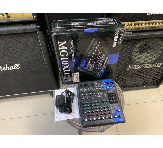 Yamaha MG10XU микшерный пульт USED