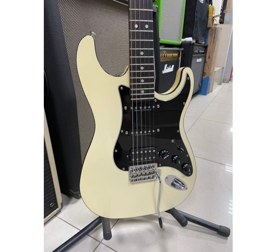 Fender Stratocaster Aerodyne HSS Dimarzio Collection электрогитара, Япония 2006-2008г.в., цвет белый USED