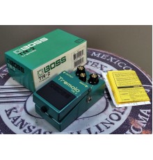 Boss Tremolo TR-2 педаль эффектов USED