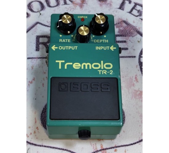 Boss Tremolo TR-2 педаль эффектов USED
