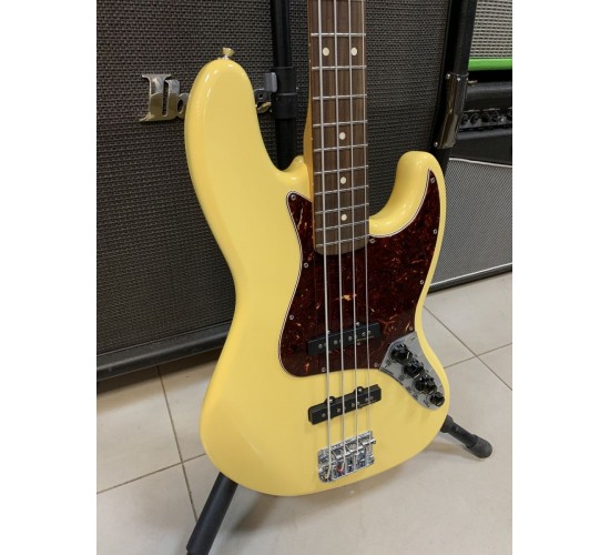 Fender Deluxe Active Jazz Bass UG VWT/R бас-гитара, цвет желтый Мексика 2008 USED