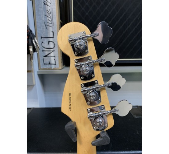 Fender Deluxe Active Jazz Bass UG VWT/R бас-гитара, цвет желтый Мексика 2008 USED