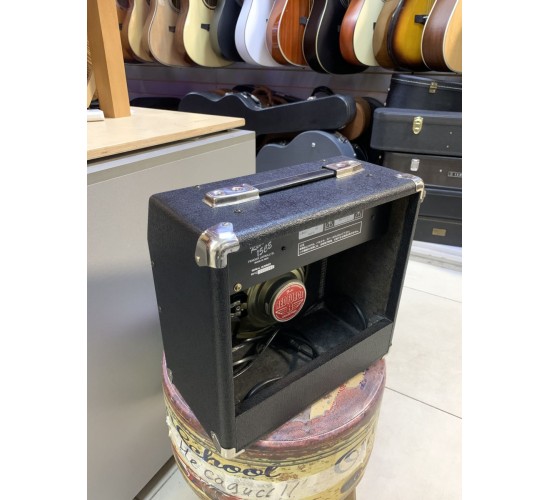 Fender Reverb 15CE гитарный комбоусилитель, Корея USED