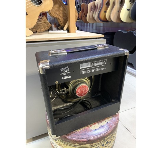 Fender Reverb 15CE гитарный комбоусилитель, Корея USED