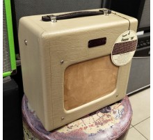 Fender Champion 600 ламповый гитарный комбоусилитель USED
