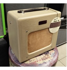 Fender Champion 600 ламповый гитарный комбоусилитель USED