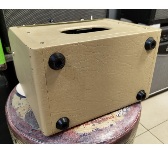 Fender Champion 600 ламповый гитарный комбоусилитель USED