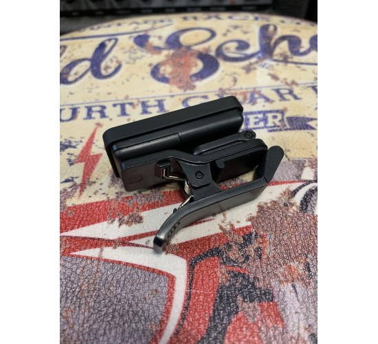Planet Waves PW-CT-17BK Eclipse Тюнер на прищепке, черный USED