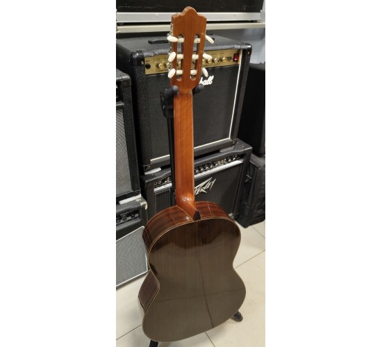 Abe Gut 65B классическая гитара, Япония USED