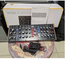 Behringer Model D аналоговый монофонический синтезатор USED