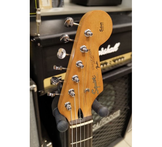 Fender Squier Stratocaster SST-R электрогитара, цвет красный, Япония 1993-1994 USED