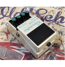 Boss DD-3 педаль гитарная Digital Delay, Япония USED