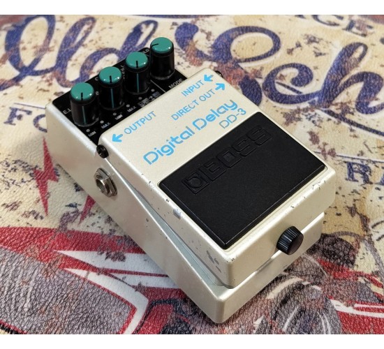 Boss DD-3 педаль гитарная Digital Delay, Япония USED