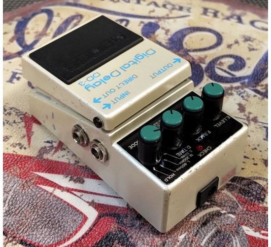 Boss DD-3 педаль гитарная Digital Delay, Япония USED