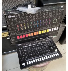 Roland TR-8S драм-машина USED