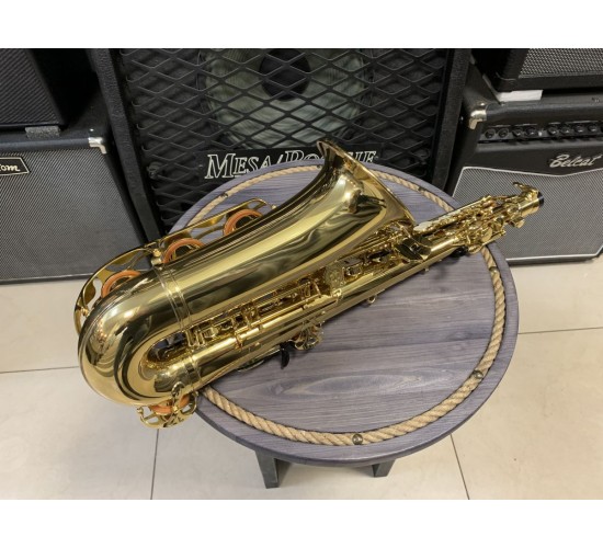 Yamaha YAS-280 альт-саксофон студенческий USED