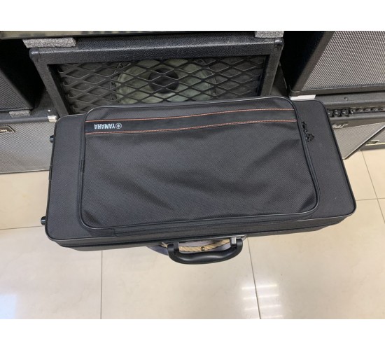 Yamaha YAS-280 альт-саксофон студенческий USED