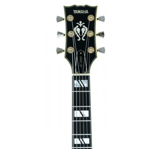 Yamaha AE2000 электрогитара полуакустическая, пр-во Япония USED