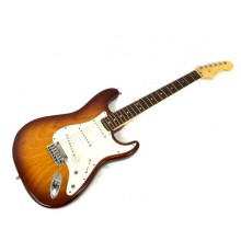 Fender American Deluxe Stratocaster ASH электрогитара, пр-во США USED