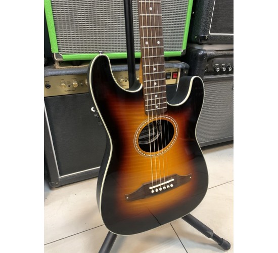 Fender Stratacoustic 3TS электроакустическая гитара USED