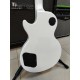 Gibson Les Paul Studio Alpine White электрогитара, цвет белый, США 2017 USED