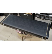 Кейс прямоугольный для электрогитары, Япония USED