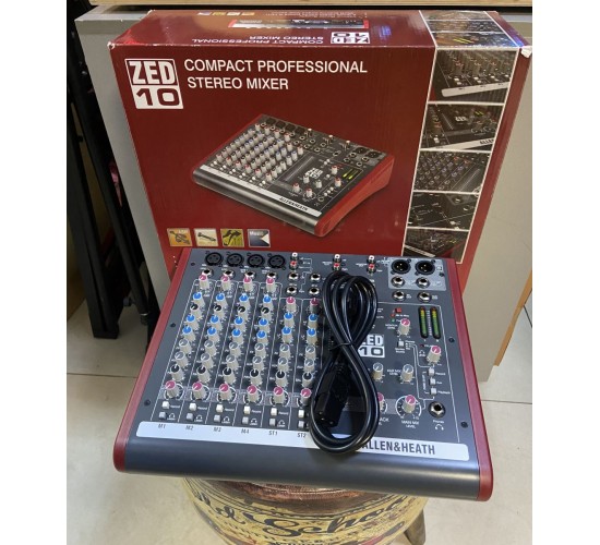 Allen & Heath ZED-10 микшерный пульт USED