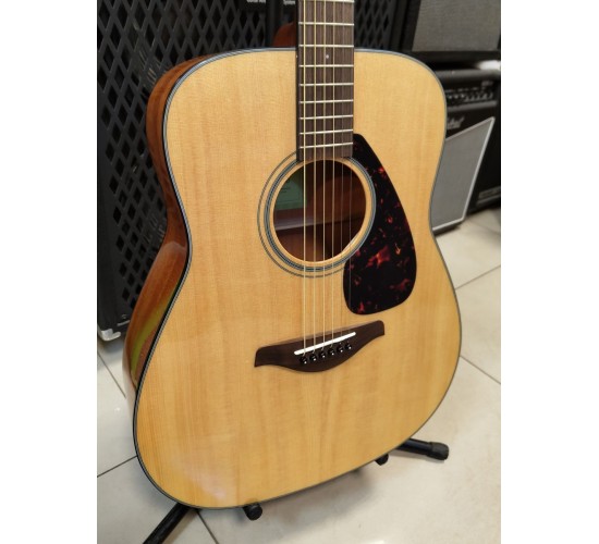 Yamaha FG-800 акустическая гитара USED