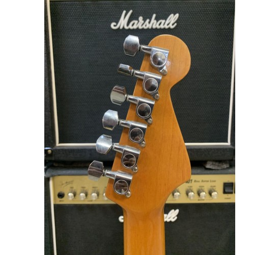 Stratocaster Reverse Head Мастеровой, электрогитара, цвет белый USED