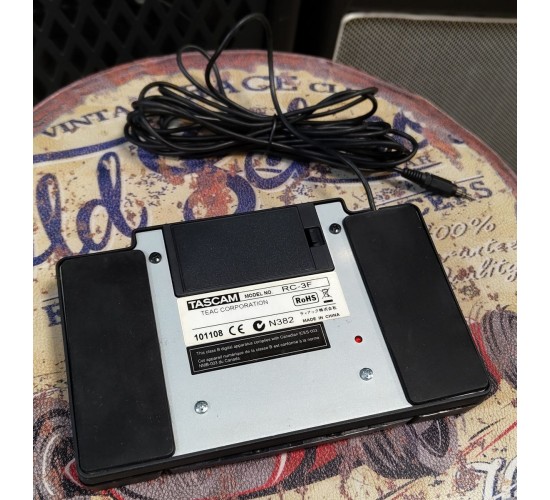 Tascam RC-3F контроллер, фут-свитч USED