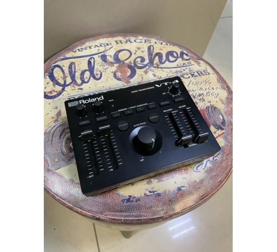 Roland VT-4 вокальный процессор USED