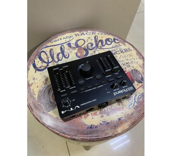 Roland VT-4 вокальный процессор USED