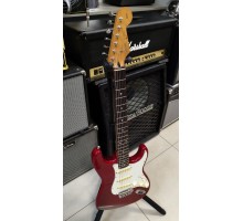 Fender Squier Stratocaster SST-R электрогитара, цвет красный, Япония 1993-1994 USED