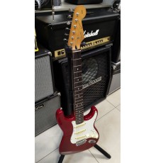 Fender Squier Stratocaster SST-R электрогитара, цвет красный, Япония 1993-1994 USED