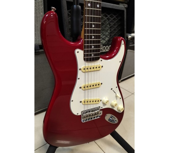 Fender Squier Stratocaster SST-R электрогитара, цвет красный, Япония 1993-1994 USED