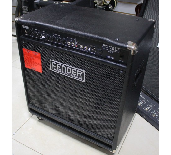 Fender RUMBLE 150 комбоусилитель басовый USED