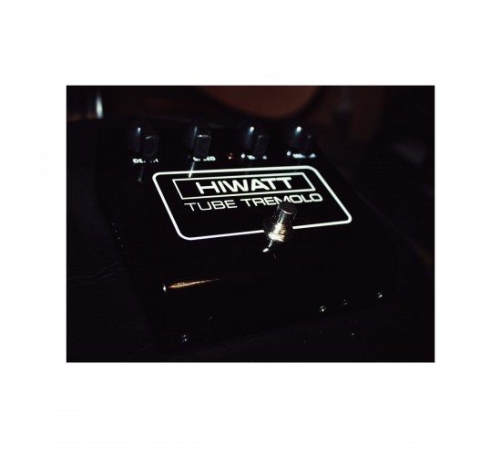 Hiwatt Tube Tremolo ламповая педаль эффектов для гитары (тремоло)