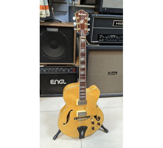 Ibanez Artcore AF105-NT-12-01 полуакустическая электрогитара, с кейсом 2010 USED