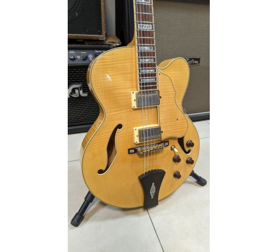 Ibanez Artcore AF105-NT-12-01 полуакустическая электрогитара, с кейсом 2010 USED