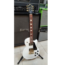 Gibson Les Paul Studio Alpine White электрогитара, цвет белый, США 2017 USED