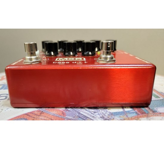 MXR M80 bass d.i.+ Brushed Red Limited Edition басовая педаль преамп + дисторшн, выставочный образец