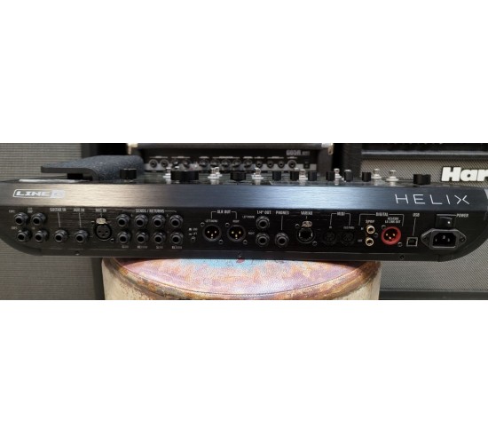 Line 6 Helix напольный гитарный процессор USED