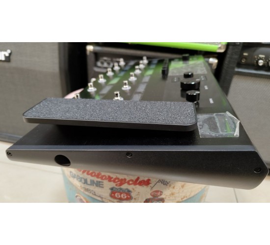 Line 6 Helix напольный гитарный процессор USED
