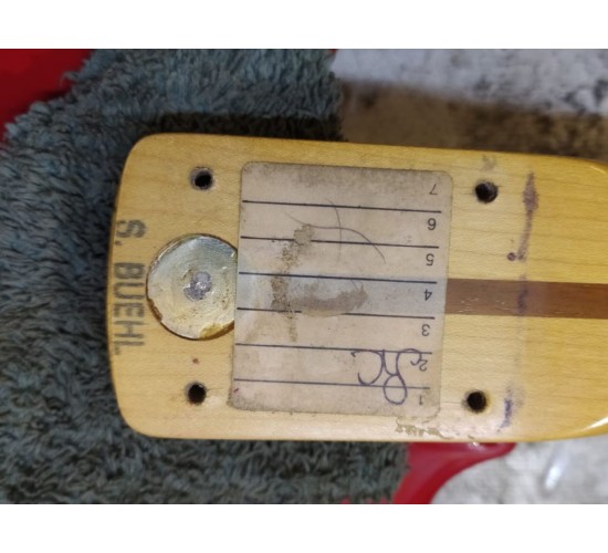 Fender American Standard Stratocaster Dakota Red электрогитара, США 1987 USED
