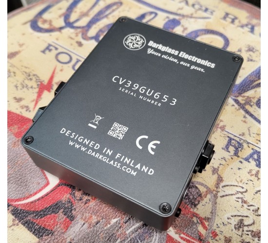 Darkglass Electronics Microtubes X7 басовый эффект, выставочный образец