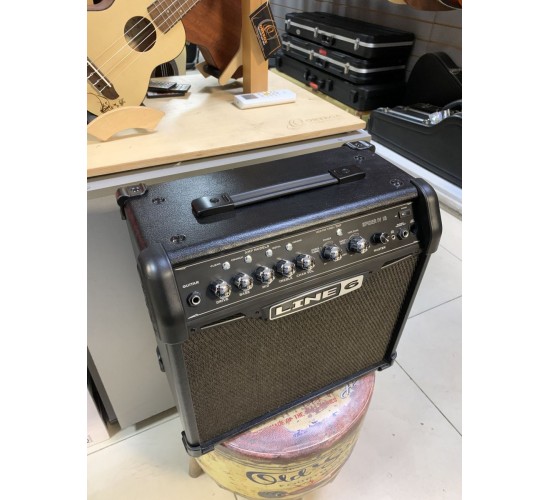 Line 6 Spider IV 15 гитарный комбоусилитель, питание 110 V USED